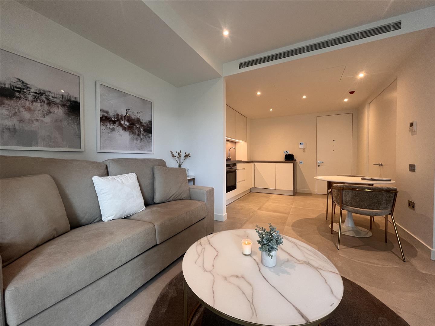 Image of Apartment - 1 Bathrooms for Rental in EuroCity-Gibraltar, Image 2